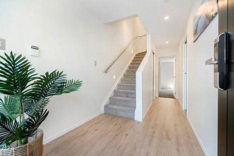 Photo of property in 2/18 Sylvan Crescent, Te Atatu South, Auckland, 0610