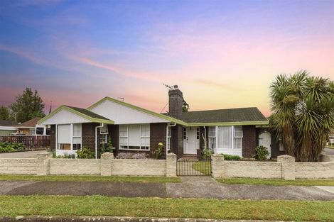 Photo of property in 48 Highbury Drive, Levin, 5510