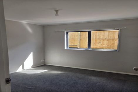 Photo of property in 64 Lavery Place, Sunnynook, Auckland, 0632