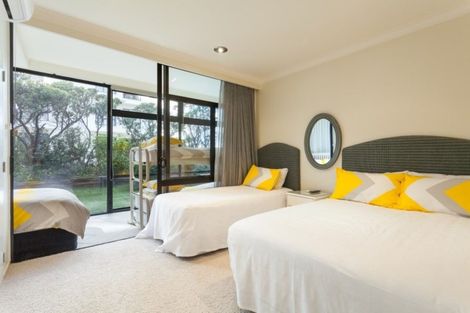 Photo of property in 21 Maunganui Road, Mount Maunganui, 3116