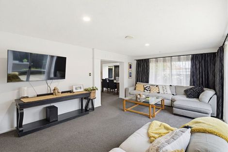 Photo of property in 14 Brogar Place, Casebrook, Christchurch, 8051