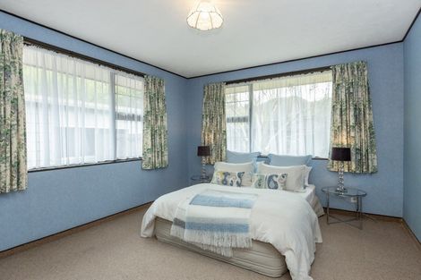 Photo of property in 60 Ngarimu Crescent, Taradale, Napier, 4112