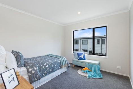 Photo of property in 61 Mapou Road, Hobsonville, Auckland, 0616