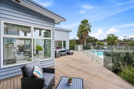 Photo of property in 17a Churchouse Road, Greenhithe, Auckland, 0632