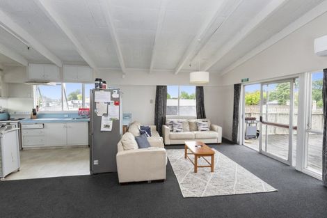 Photo of property in 28 Wharenui Road, Upper Riccarton, Christchurch, 8041