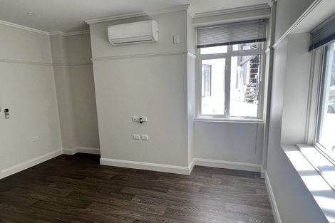 Photo of property in Fountain Court, 48u8 Oriental Parade, Oriental Bay, Wellington, 6011