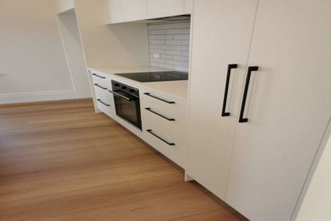 Photo of property in 4/141 Colwill Road, Massey, Auckland, 0614