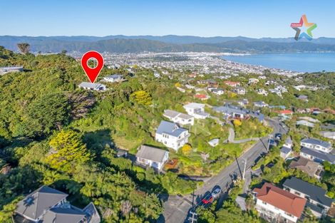 Photo of property in 24 Titiro Moana Road, Korokoro, Lower Hutt, 5012