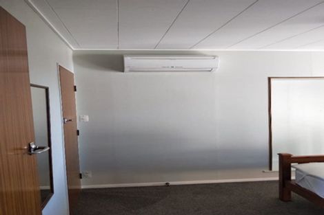 Photo of property in 2/25 Avondale Road, Taradale, Napier, 4112