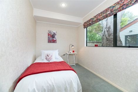 Photo of property in 72 Konini Road, Titirangi, Auckland, 0604