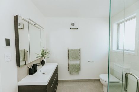 Photo of property in 33 Gear Road, Te Horo, Otaki, 5582