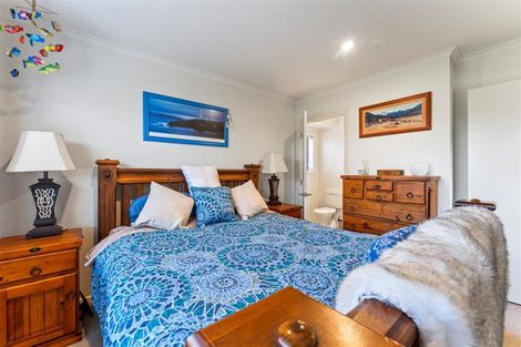 Photo of property in 17 Liverpool Terrace, Stoke, Nelson, 7011