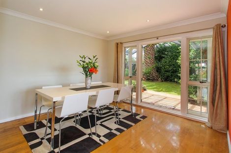 Photo of property in 2/111 Beach Road, Castor Bay, Auckland, 0620