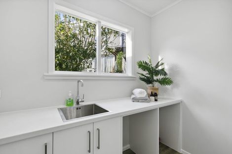 Photo of property in 3 Grenfell Drive, Karori, Wellington, 6012