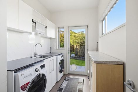 Photo of property in 7 Pikitanga Close, Tawa, Wellington, 5028