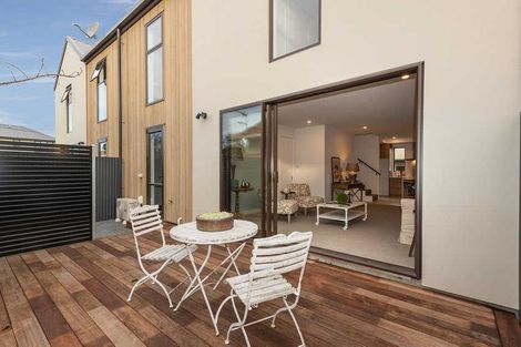 Photo of property in 2/555 Manchester Street, St Albans, Christchurch, 8014