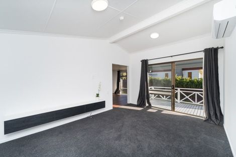 Photo of property in 114 Tremaine Avenue, Westbrook, Palmerston North, 4412