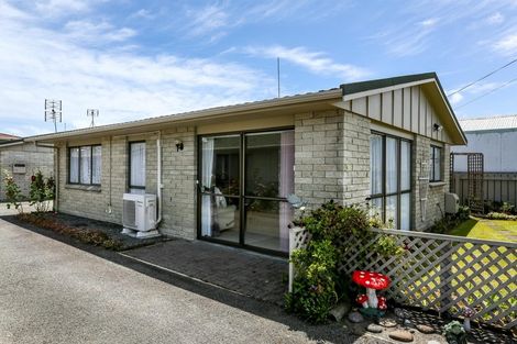 Photo of property in 13 Karamu Street, Strandon, New Plymouth, 4312