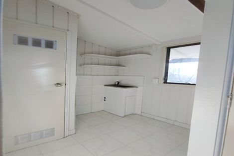 Photo of property in 9 Lachlan Place, Favona, Auckland, 2024