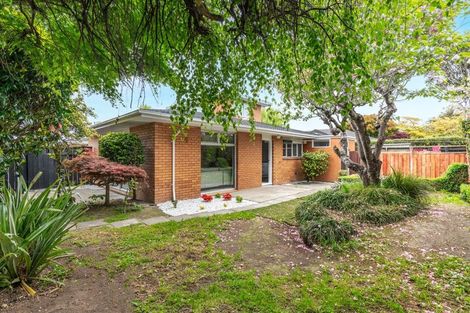 Photo of property in 17 Tudor Avenue, Ilam, Christchurch, 8041