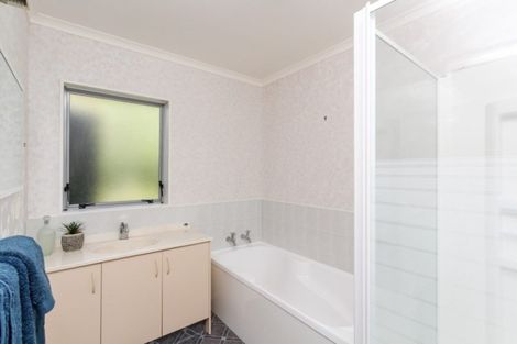 Photo of property in 9 Ashmore Drive, Frankleigh Park, New Plymouth, 4310
