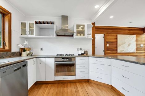 Photo of property in 170 Kawaha Point Road, Kawaha Point, Rotorua, 3010