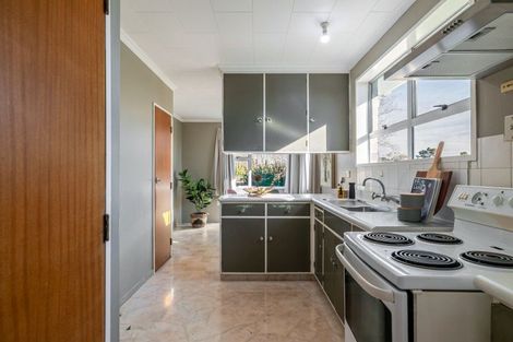 Photo of property in 35 Kimberley Grove, Westbrook, Palmerston North, 4412