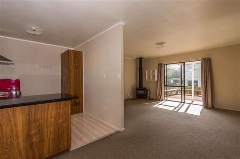 Photo of property in 4/57 Nikau Street, New Lynn, Auckland, 0600