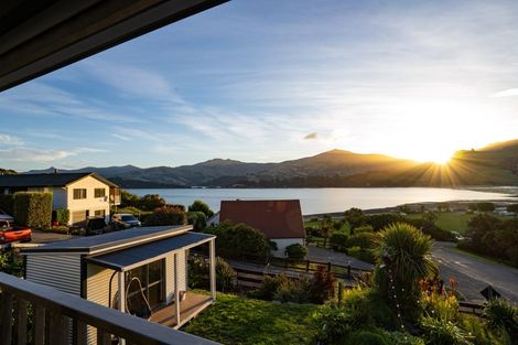 Photo of property in 18 Haywards Lane, Duvauchelle, 7581