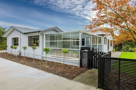 Photo of property in 87 Timaru Road, Waimate, 7924