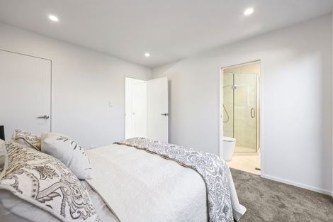 Photo of property in 24c Tomintoul Place, Highland Park, Auckland, 2010
