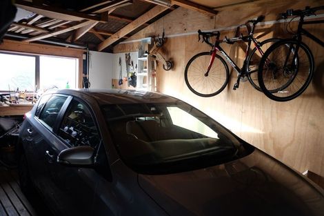 Photo of property in 132 Wadestown Road, Wadestown, Wellington, 6012