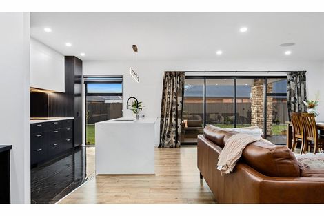 Photo of property in 10 Goodland Place, Rolleston, 7614