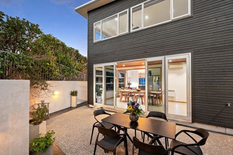 Photo of property in 2 Arakan Way, Khandallah, Wellington, 6035