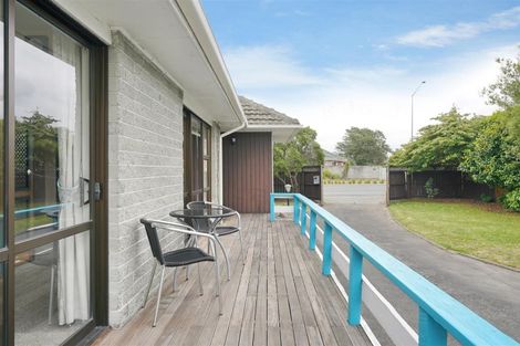 Photo of property in 17 Masham Road, Broomfield, Christchurch, 8042