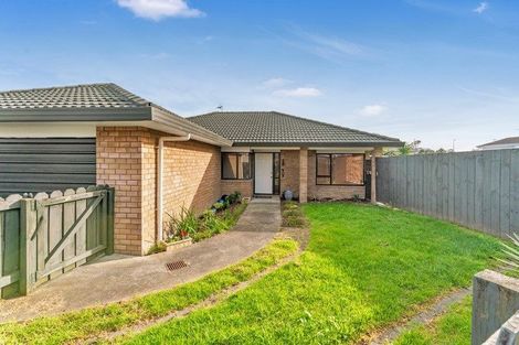 Photo of property in 6 Senecio Place, Weymouth, Auckland, 2103
