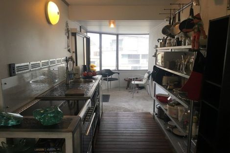 Photo of property in 40 Maunganui Road, Mount Maunganui, 3116