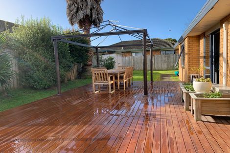 Photo of property in 33 Rebecca Rise, Weymouth, Auckland, 2103