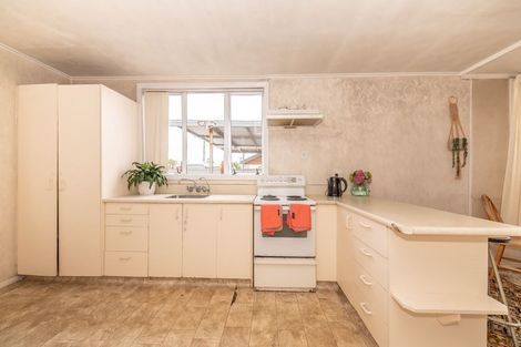 Photo of property in 132 Peel Street, Westport, 7825