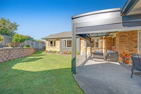 Photo of property in 84 Tauranga Place, Orewa, 0931