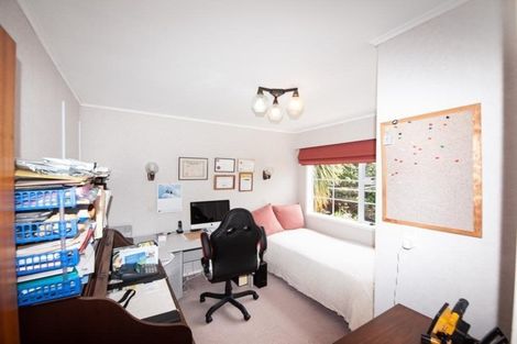 Photo of property in 27 Cranwell Street, Churton Park, Wellington, 6037