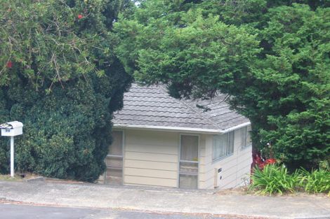 Photo of property in 2/3 Braund Place, Glenfield, Auckland, 0629