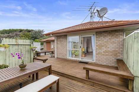 Photo of property in 98 Collingwood Road, Waiuku, 2123