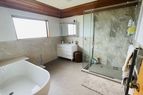 Photo of property in 89 Royal View Road, Te Atatu South, Auckland, 0610