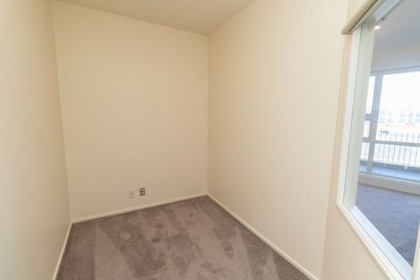 Photo of property in Stadium Garden Flats, 412/107 Thorndon Quay, Pipitea, Wellington, 6011