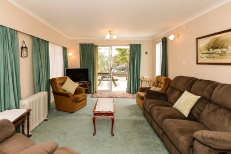Photo of property in 3c Taranaki Street, Picton, 7220