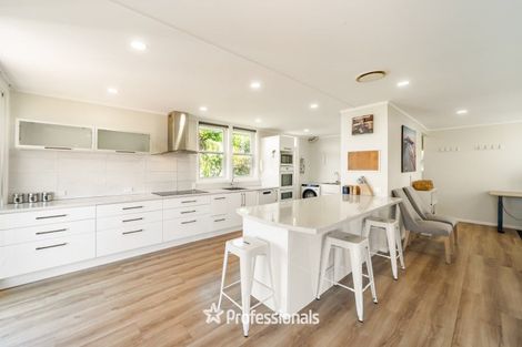 Photo of property in 127 Normandale Road, Normandale, Lower Hutt, 5010