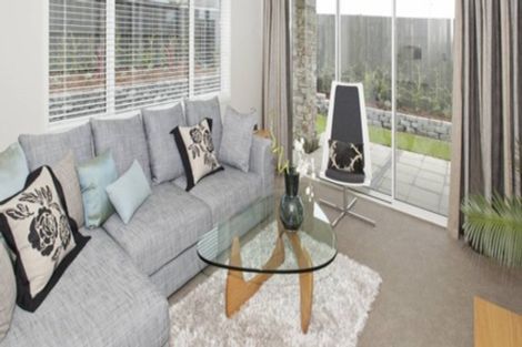 Photo of property in 16 Vogwill Road, Kumeu, 0810