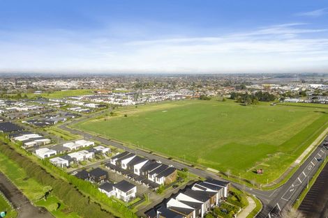 Photo of property in 7 Battalion Drive, Papakura, 2110