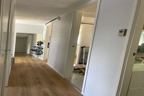 Photo of property in 419 Don Buck Road, Massey, Auckland, 0614